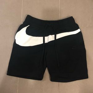 EUC Mens Nike shorts